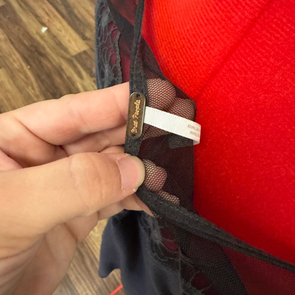 Free People Black Lace V-Neck Long Sleeve Lace Trim Top - Picture 4 of 5